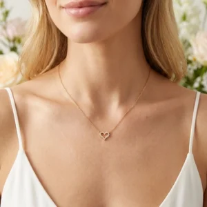Collier coeur strass